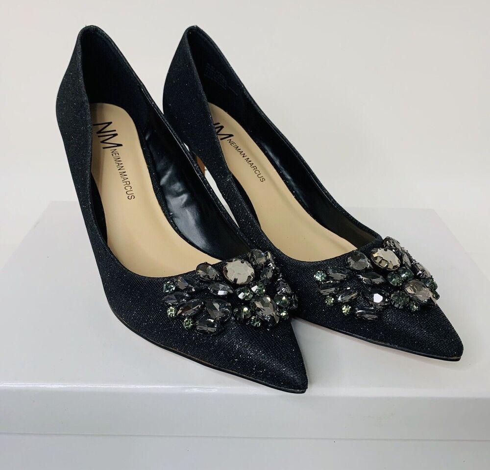 Neiman Marcus Women's Black Ruby Point-Toe Embellished Pump Shoe Sz US 6.5 NEW